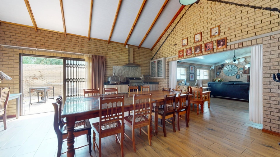 17 Bedroom Property for Sale in Vyfhoek A H North West